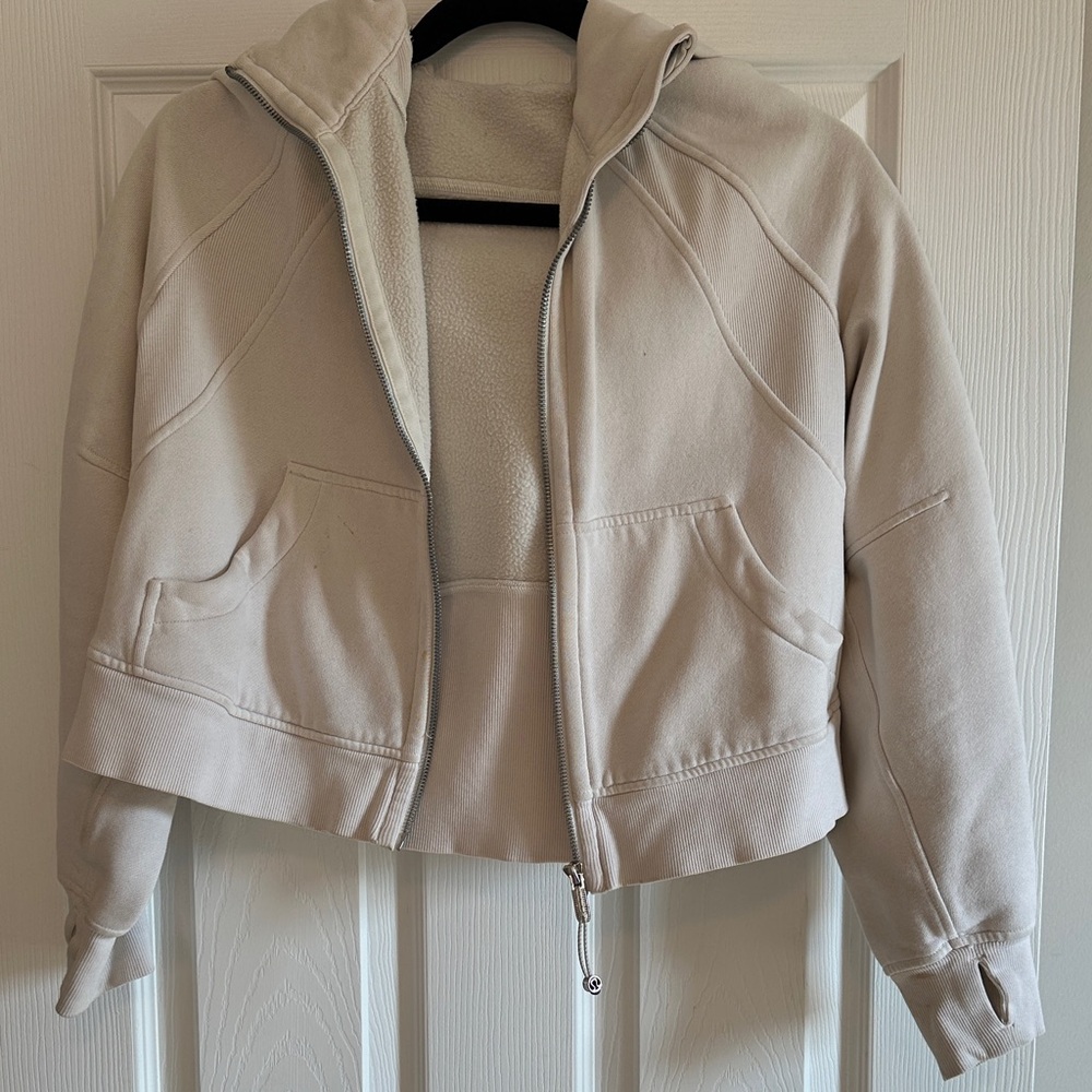 Lululemon Scuba Jacket in Ivory